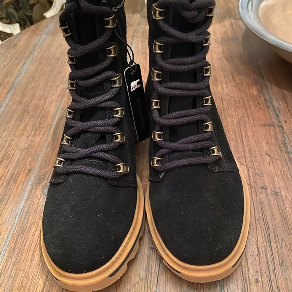 Sorel Black Suede Lace Up Boots Size 6 High Quality NWT Retail $178 - Picture 7 of 12